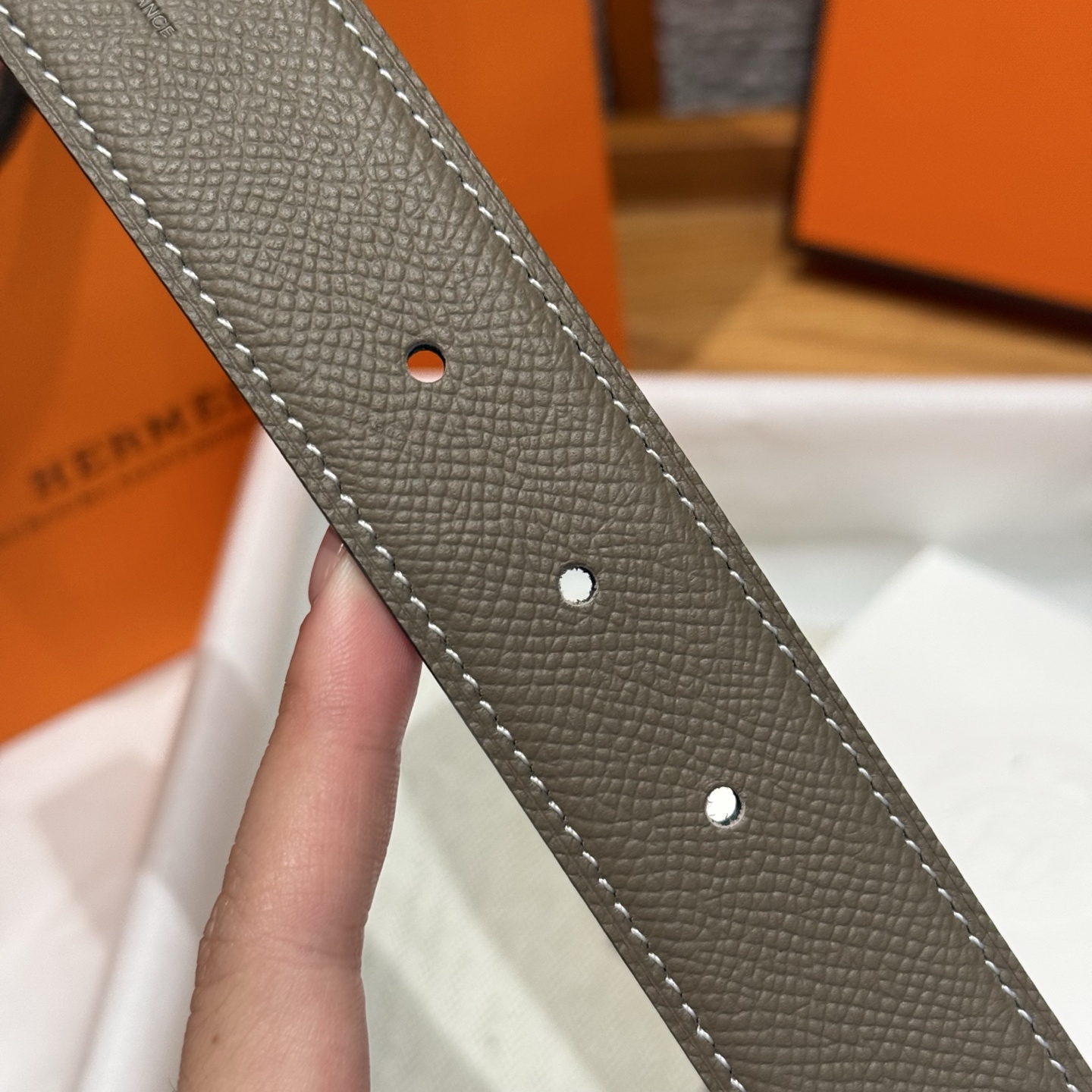 H家Ecrin皮带扣&双面皮腰带 - 高級感あふれるデザイン