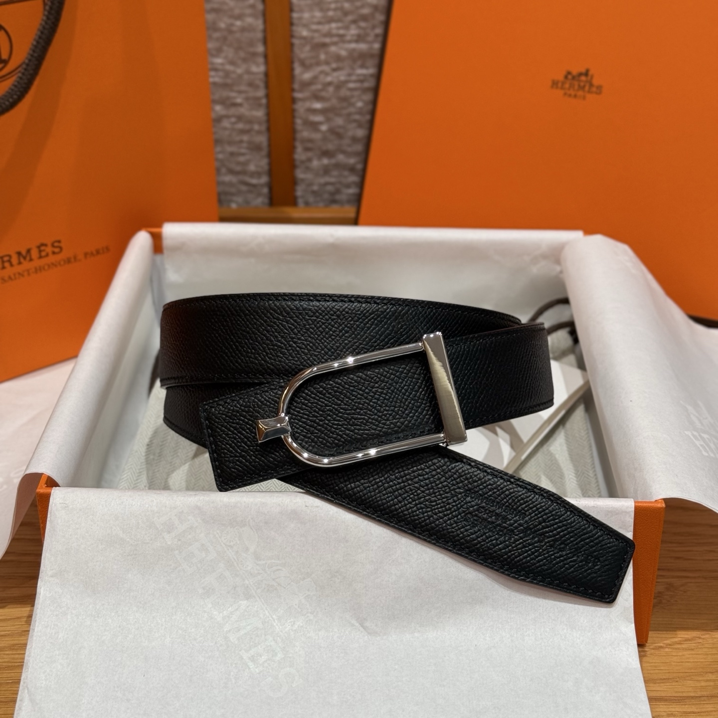 H家 Ecrin皮带扣 双面皮腰带 - 高級感あふれるデザイン