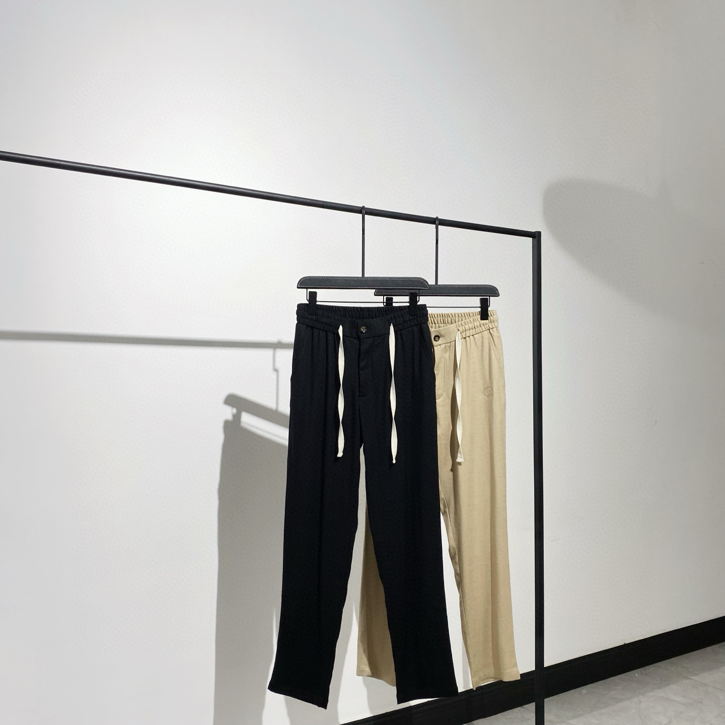 LP Merano Men's Linen-Blend Drawstring Trousers - Casual Comfort, Stylish Look 4 i1749956472863 2434 0 2