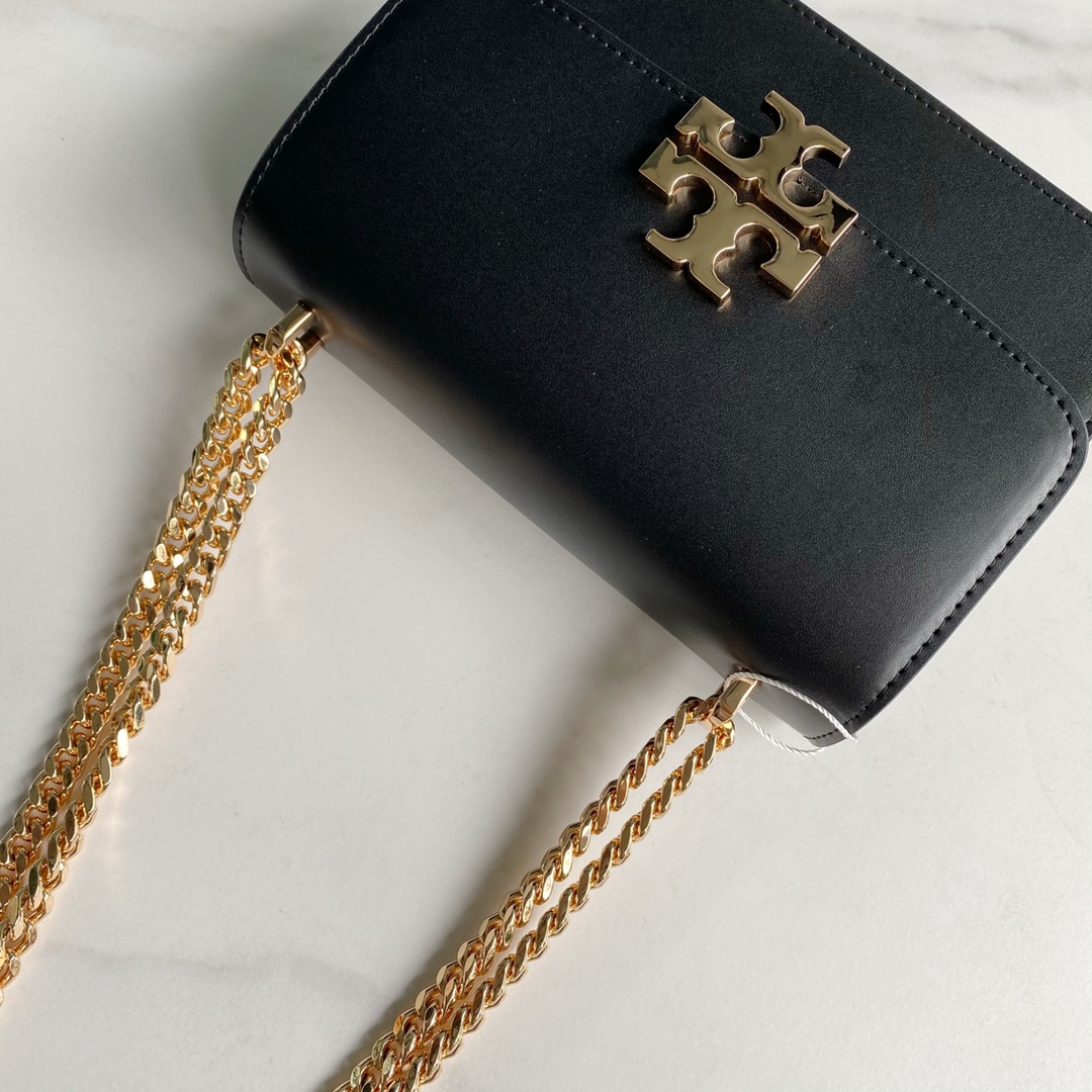 Tory Burch ～TB新款Eleanor 小号链条包 包款全新设计光滑金属饰件 尽显盒子包的简约线条