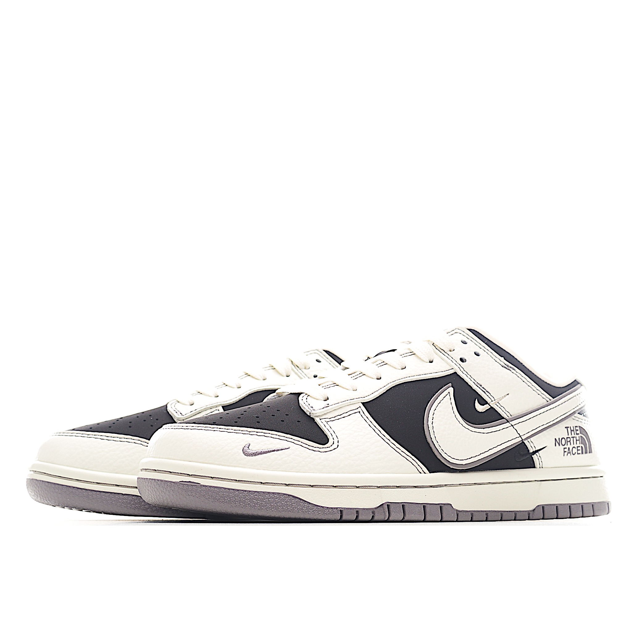 Nike SB Dunk Low 北面联名 奶白黑灰 周年高端定制 低帮休闲板鞋 SC9207-404