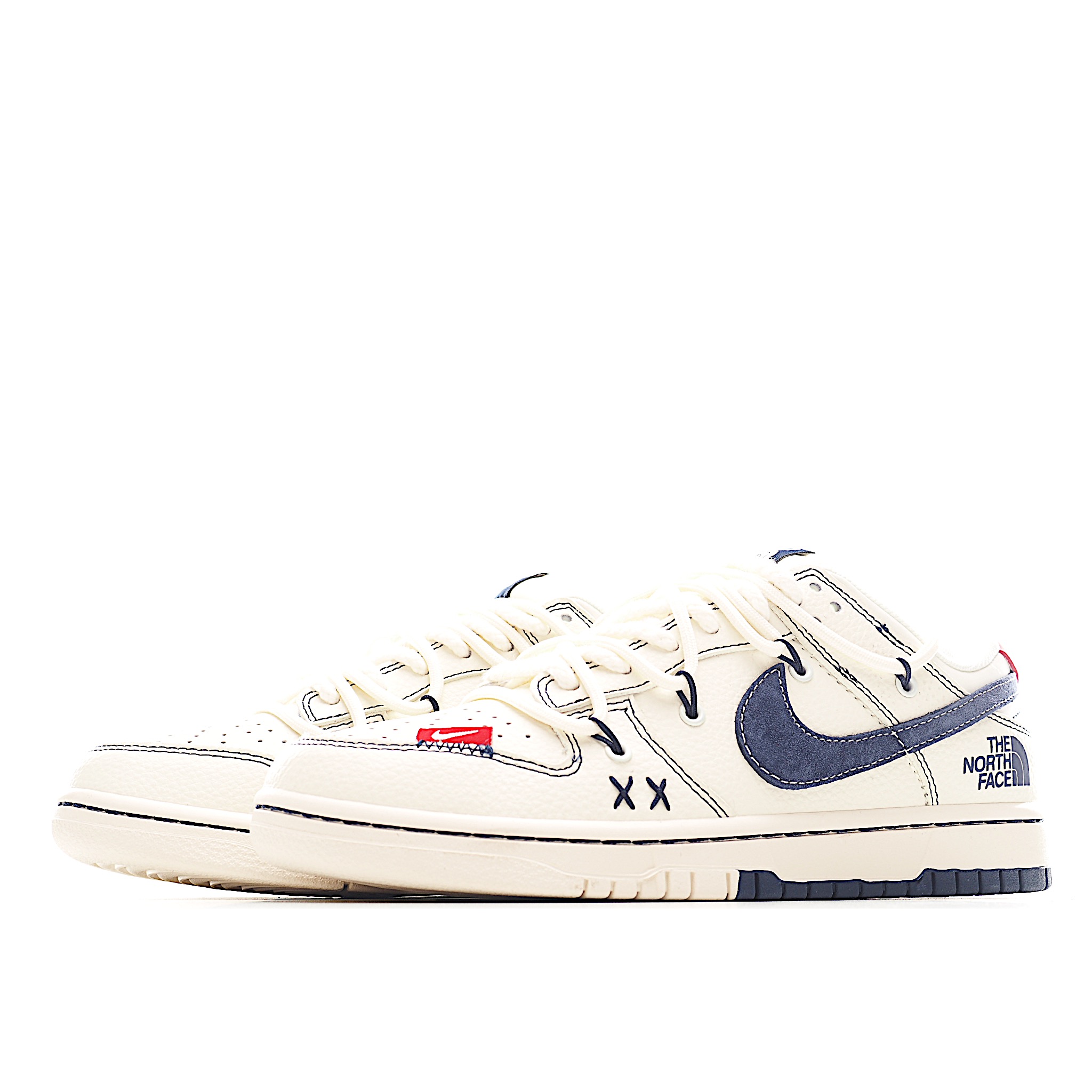Nike SB Dunk Low 北面 x Kaws 三方系列 绑带米白黑勾 周年高端定制 低帮休闲板鞋 YX5066-283