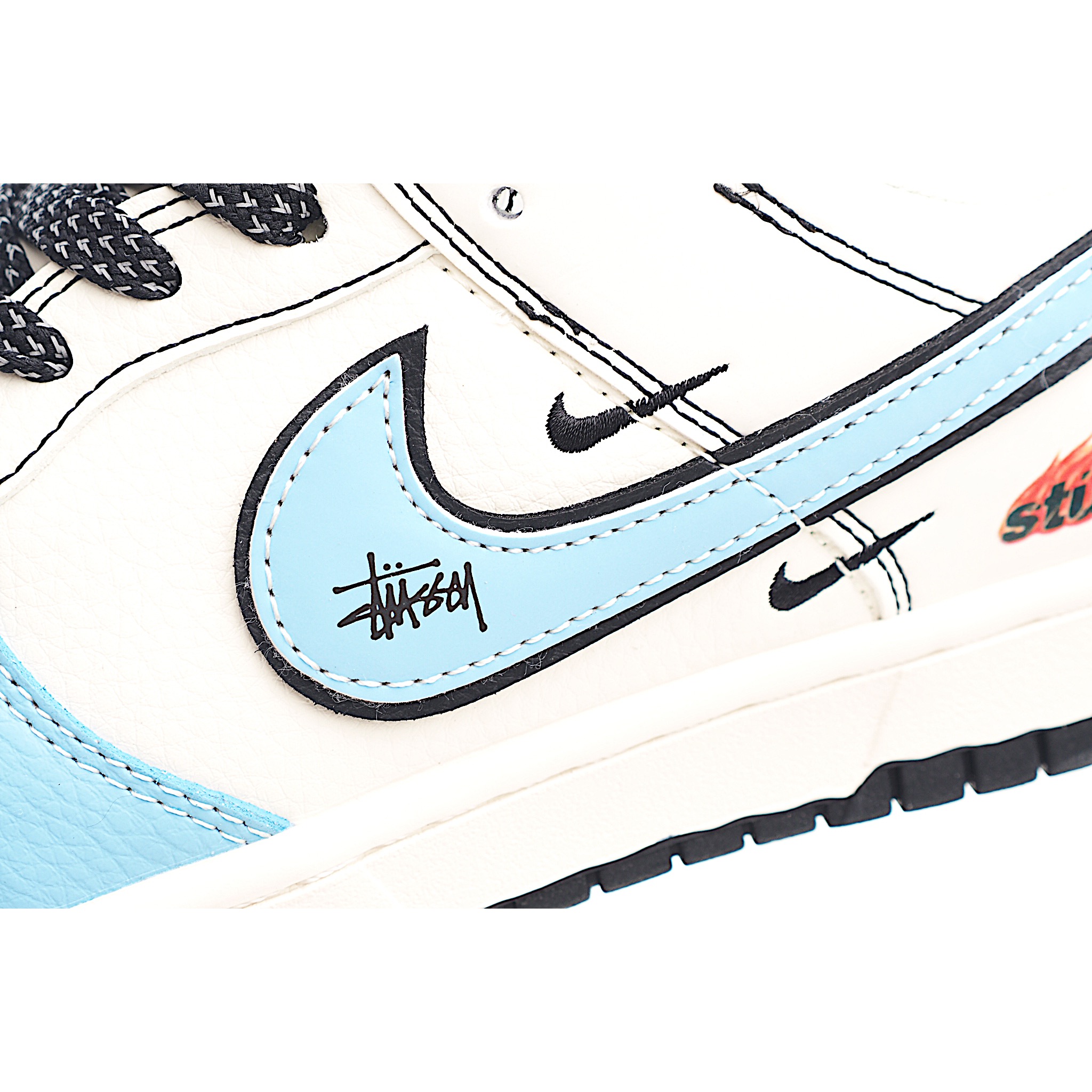 Nike SB Dunk Low 斯图西联名 双拼黑蓝 周年高端定制 低帮休闲板鞋 ZH2598-225