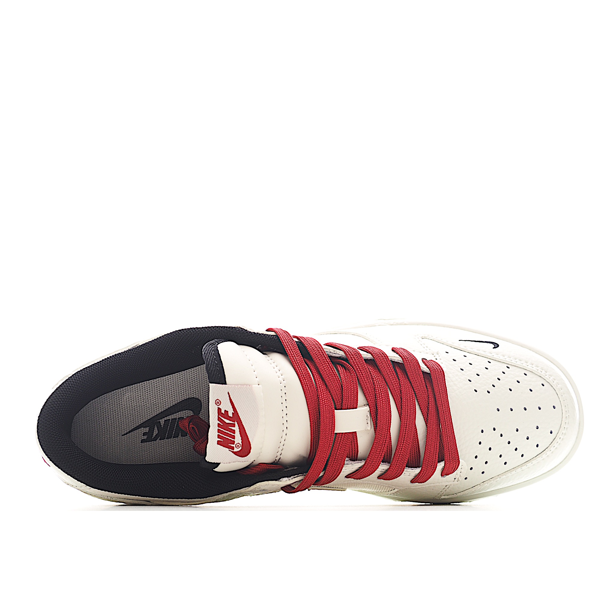 260 Nike SB Dunk Low x Supreme 白黑三小钩 CY5979-120