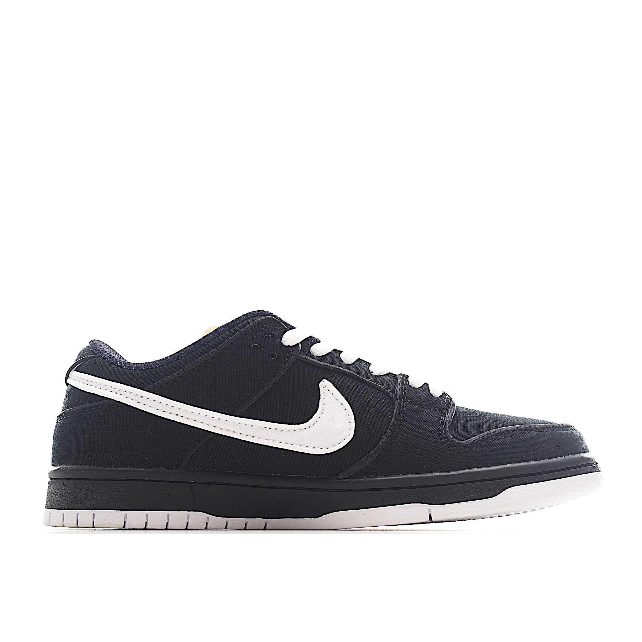 220 Nike SB Dunk Low 黑白帆布 解构抽绳鞋带 FN5880-001