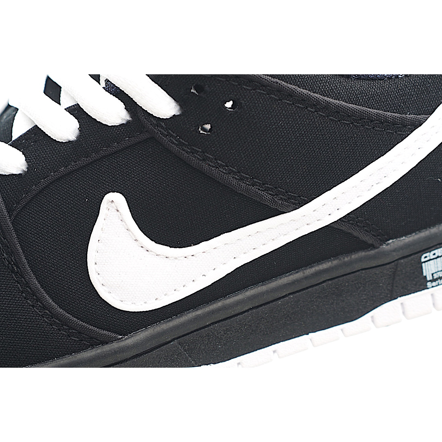 220 Nike SB Dunk Low 黑白帆布 解构抽绳鞋带 FN5880-001