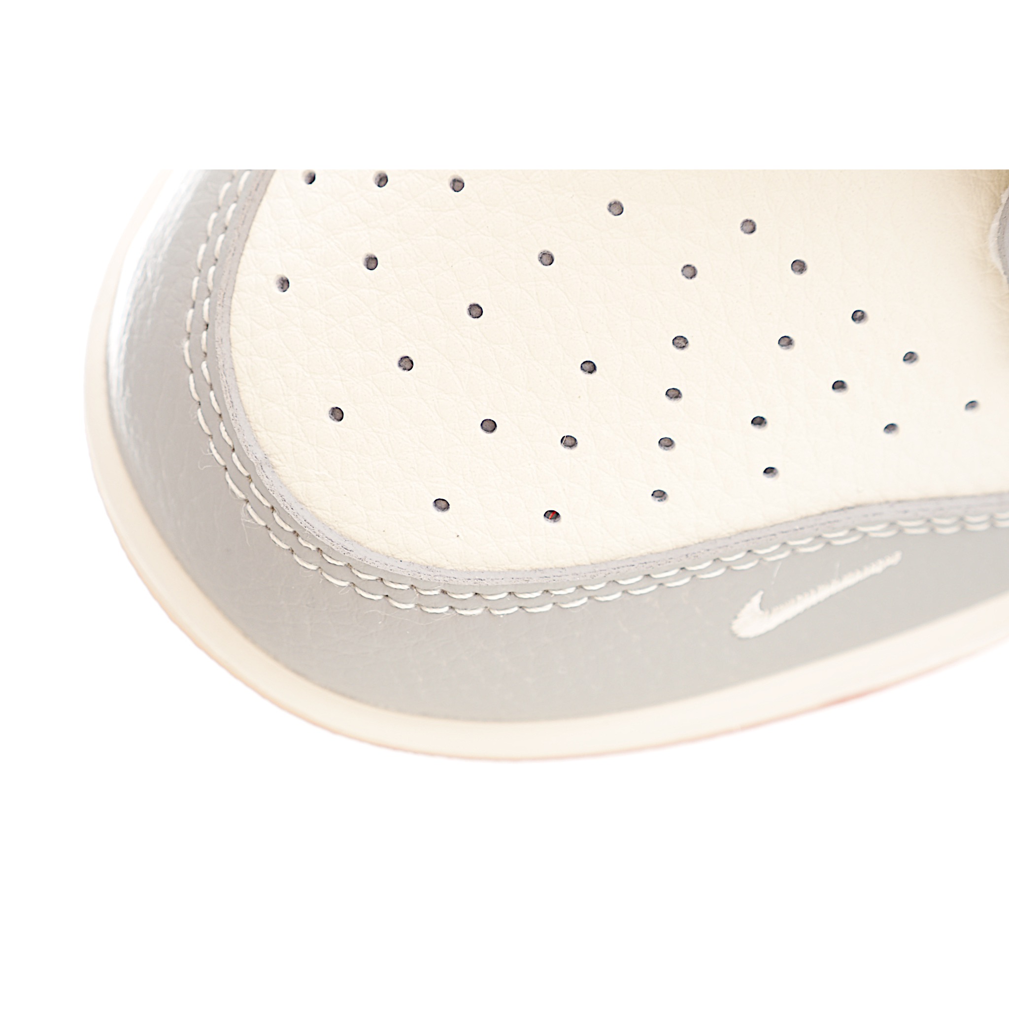 Nike SB Dunk Low 斯图西联名 米灰生胶 周年高端定制 低帮休闲板鞋 XS6089-531