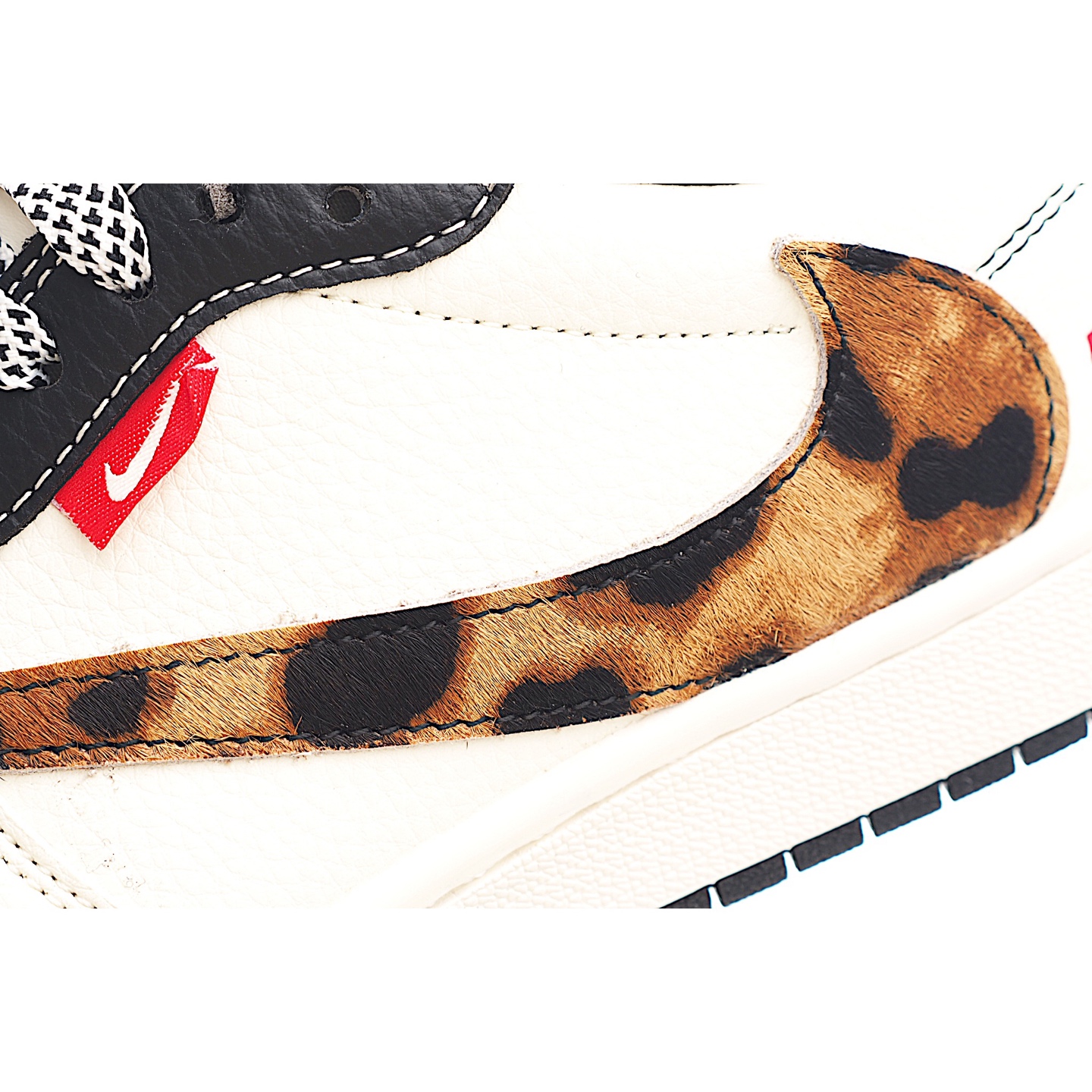 Travis Scott x Fragment Design x Air Jordan 1 Low SP AJ1 乔1 Supreme联名 豹纹 低帮文化休闲板鞋 JJ2508-555
