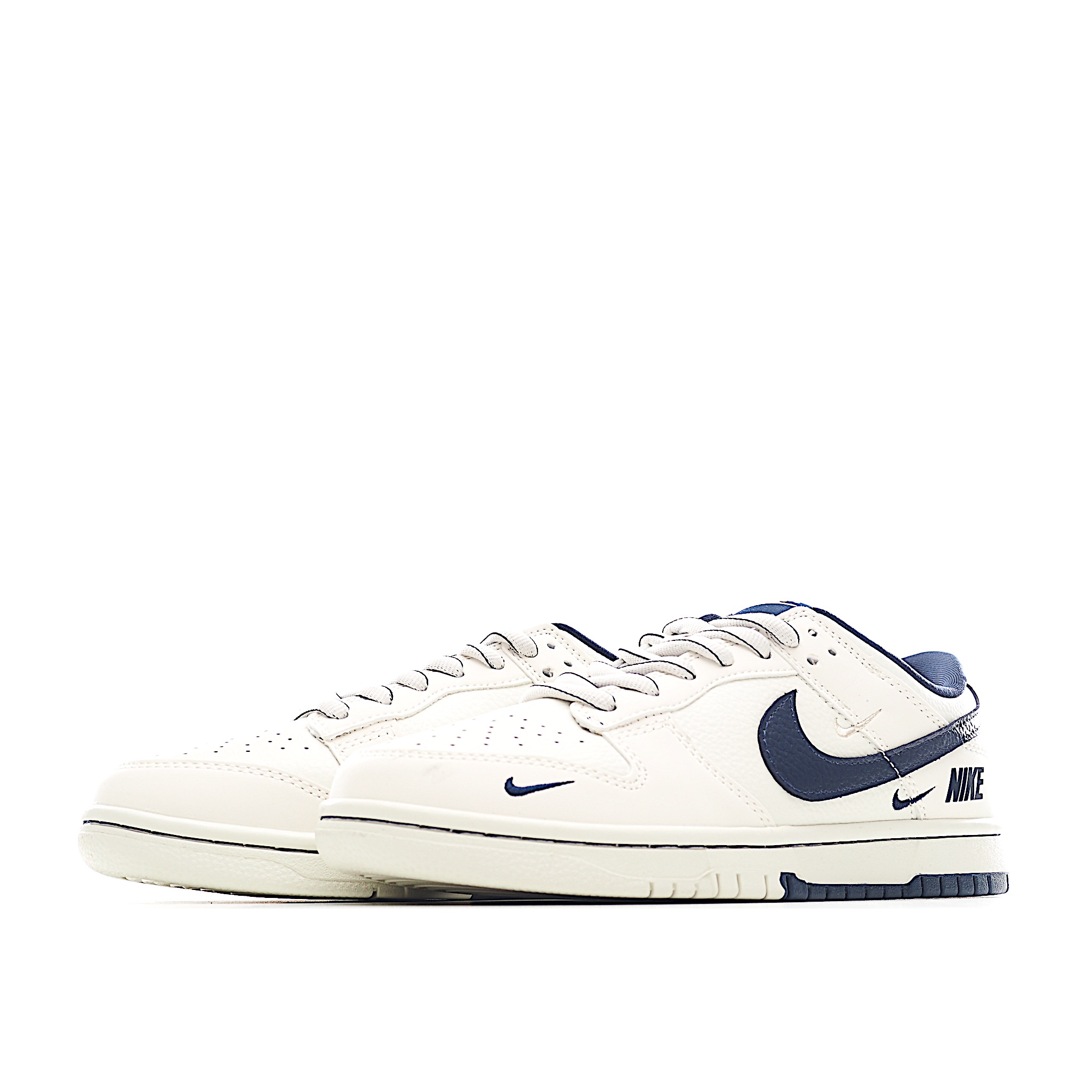 Nike SB Dunk Low 联名三勾 奶白深蓝 低帮休闲板鞋 SC9207-402