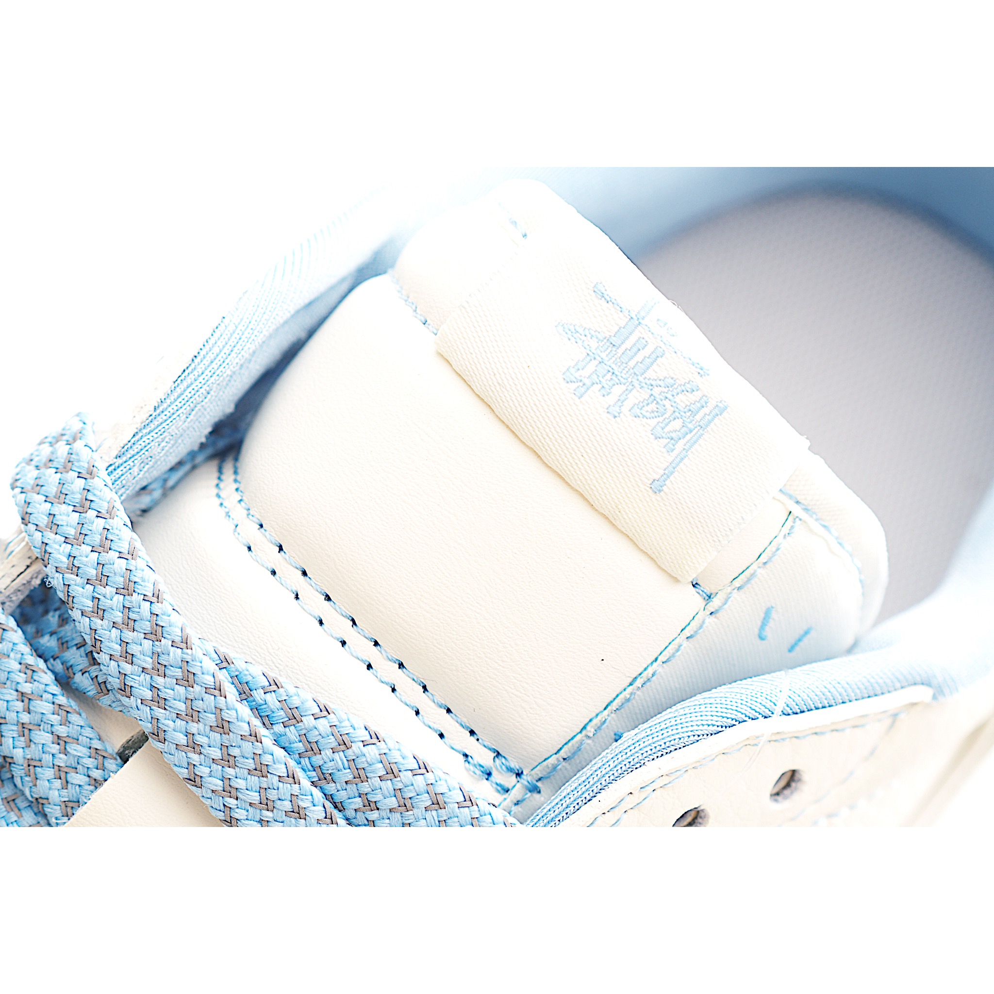 Travis Scott x Fragment Design x Air Jordan 1 Low SP AJ1 乔1 斯图西联名 米蓝火焰 低帮文化休闲板鞋 ZH2598-229
