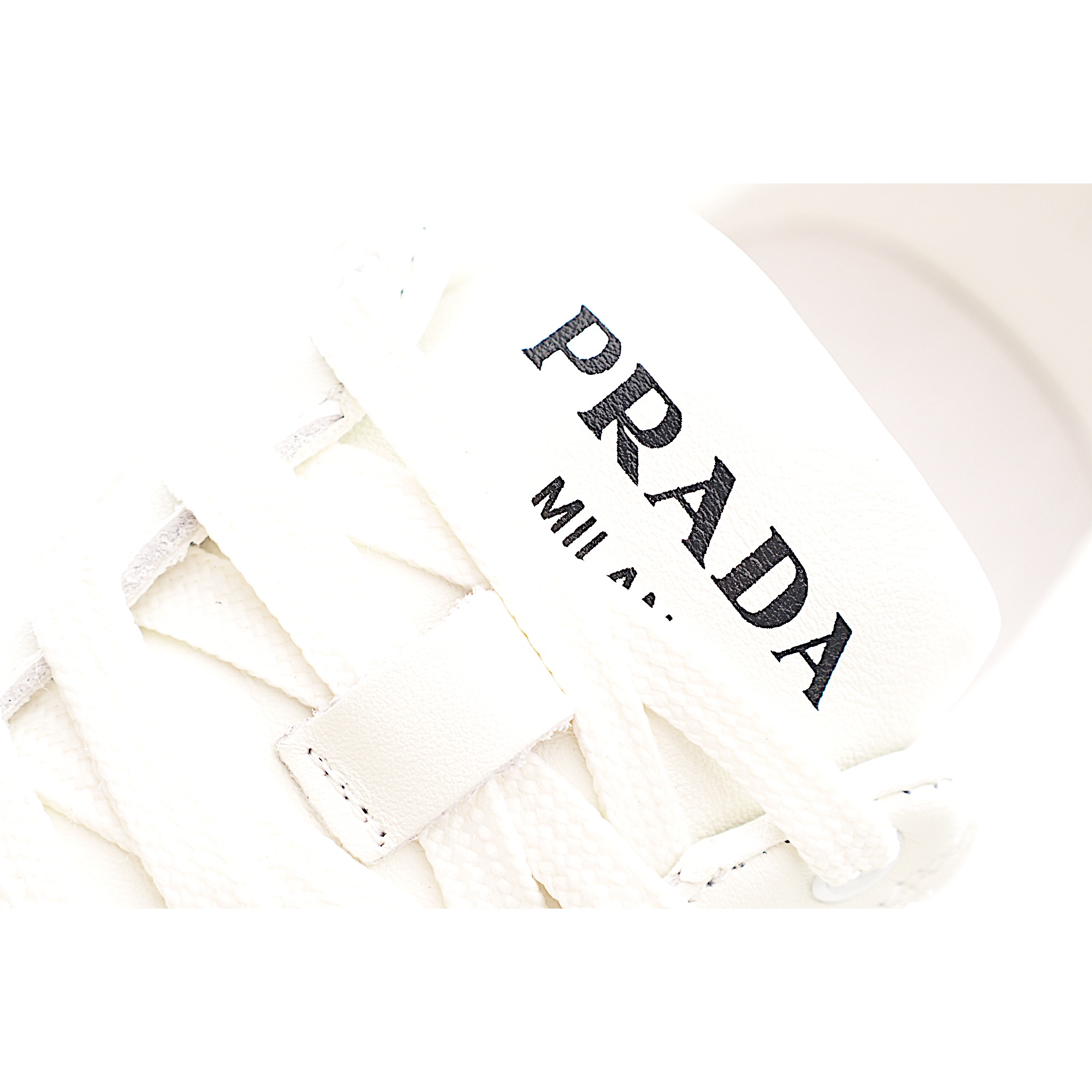 PRADA 普拉达马龙同款低帮男鞋运动休闲板鞋