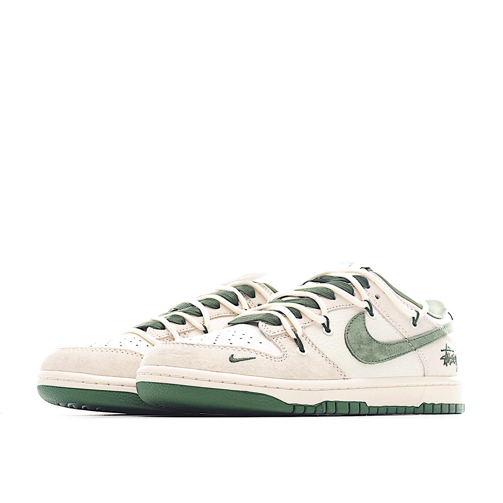 300 Nike SB Dunk Low 斯图西系列 绑带猪八绿勾 周年高端定制 低帮休闲板鞋 DM6868-094