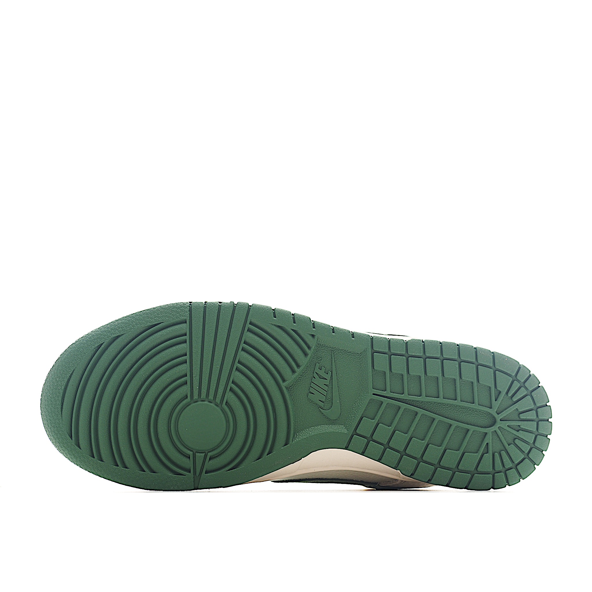 300 Nike SB Dunk Low 斯图西系列 绑带猪八绿勾 周年高端定制 低帮休闲板鞋 DM6868-094