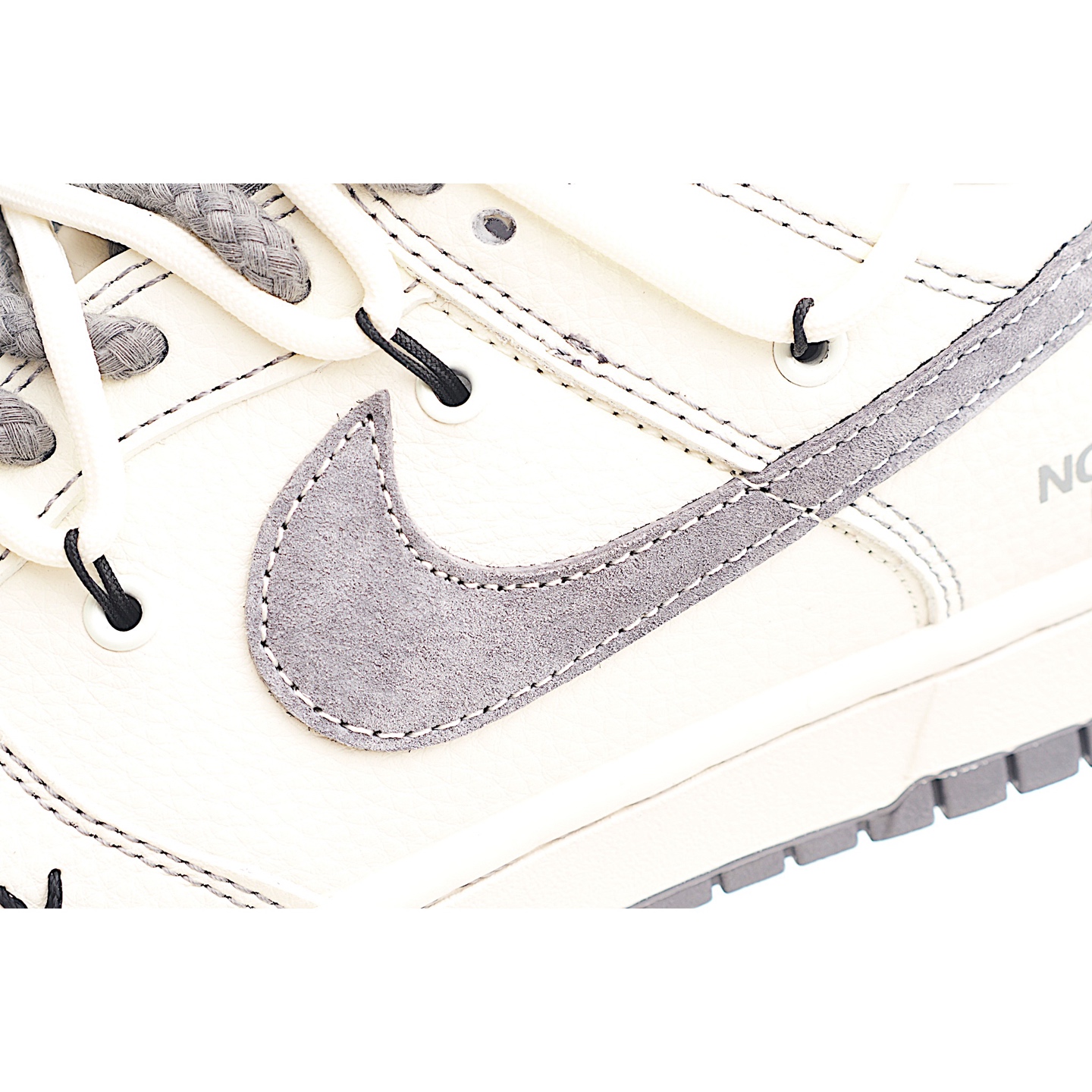 300 Nike SB Dunk Low 北面系列 绑带米白灰勾 周年高端定制 低帮休闲板鞋 YX5066-285