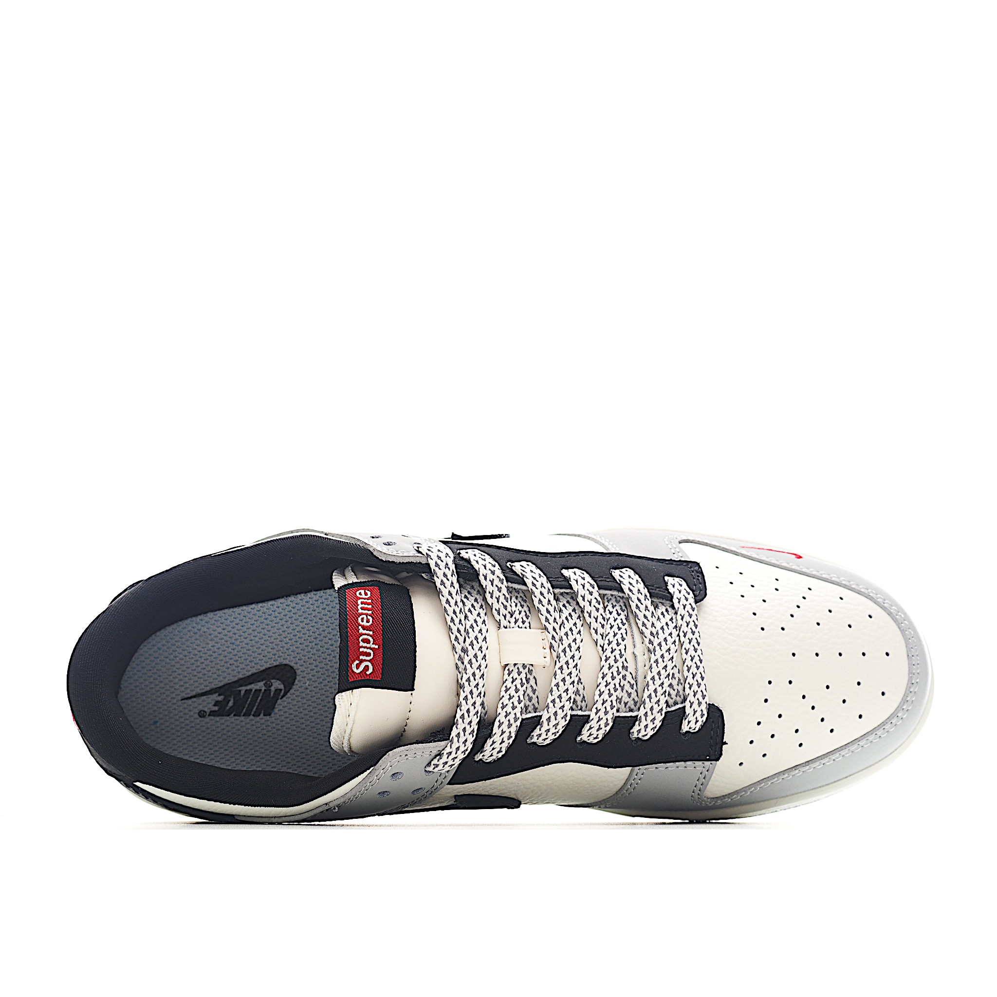 Nike SB Dunk Low Retro x Supreme 联名 米灰黑钩 XY2026-152