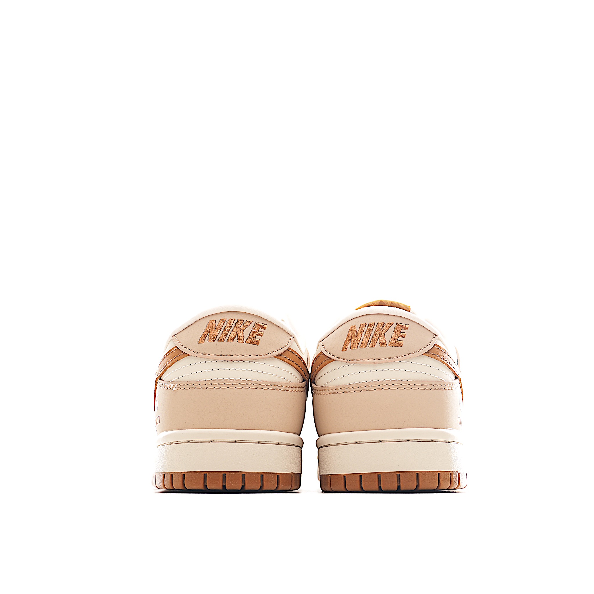 Nike SB Dunk Low X GUCCI 古驰联名 米棕钩 低帮休闲板鞋 XY2026-158