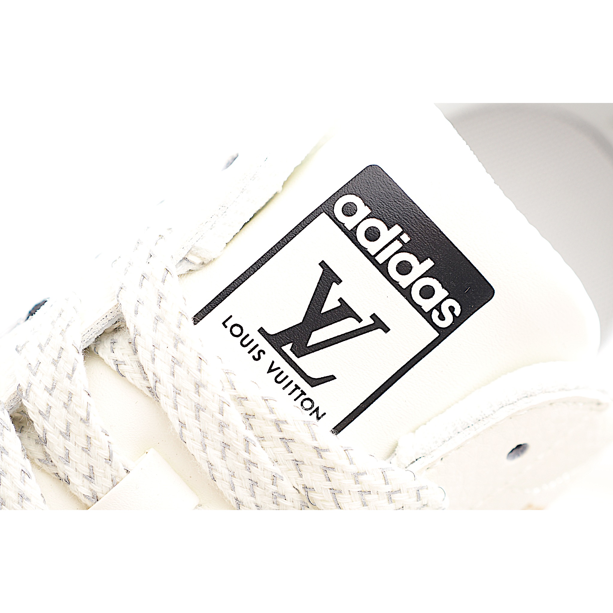 AD Originals Superstar x Louis Vuitton 白黑 HD2203