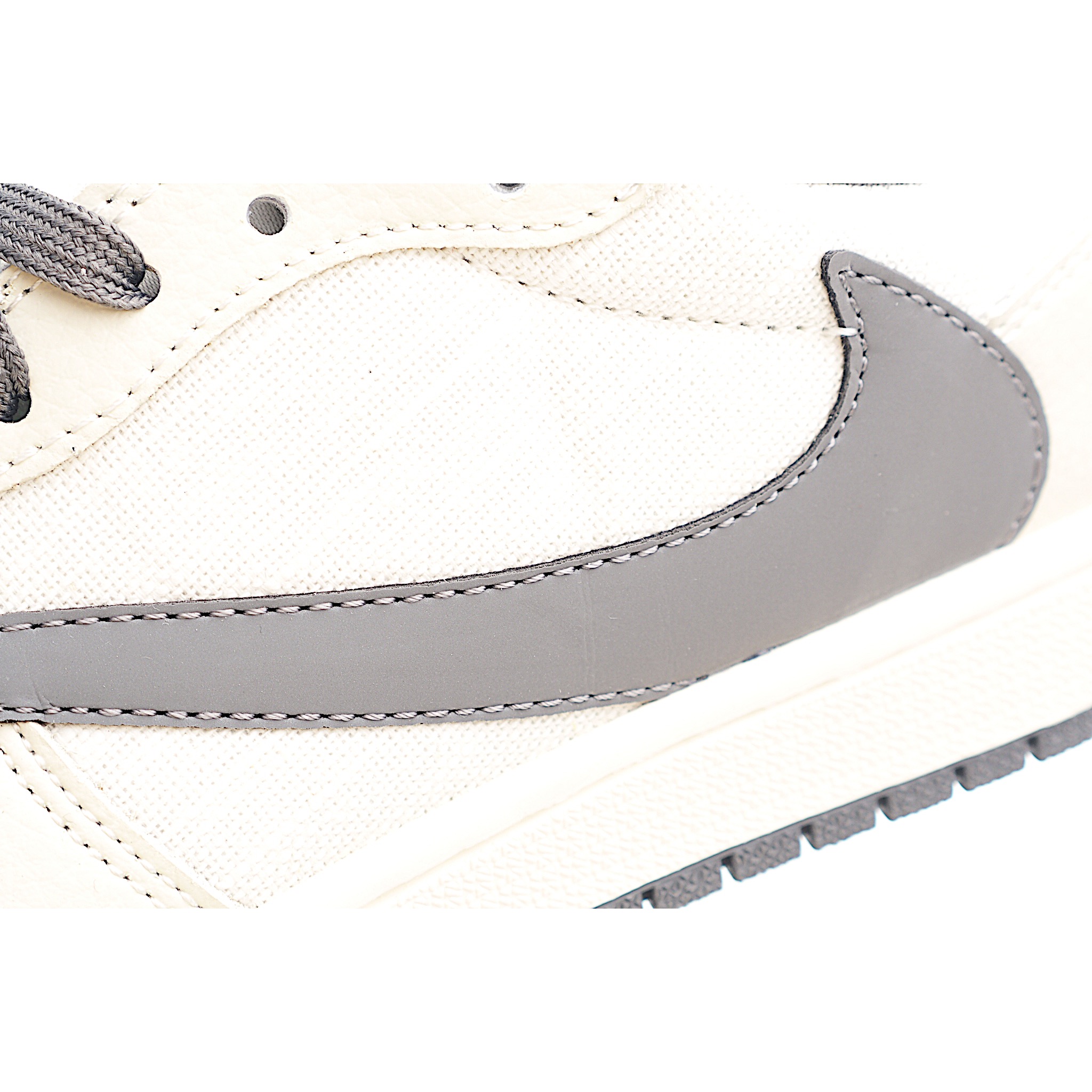Travis Scott x Fragment Design x Air Jordan 1 Low SP AJ1 乔1 暴力熊联名 米灰亚麻 低帮文化休闲板鞋 XS2024-005