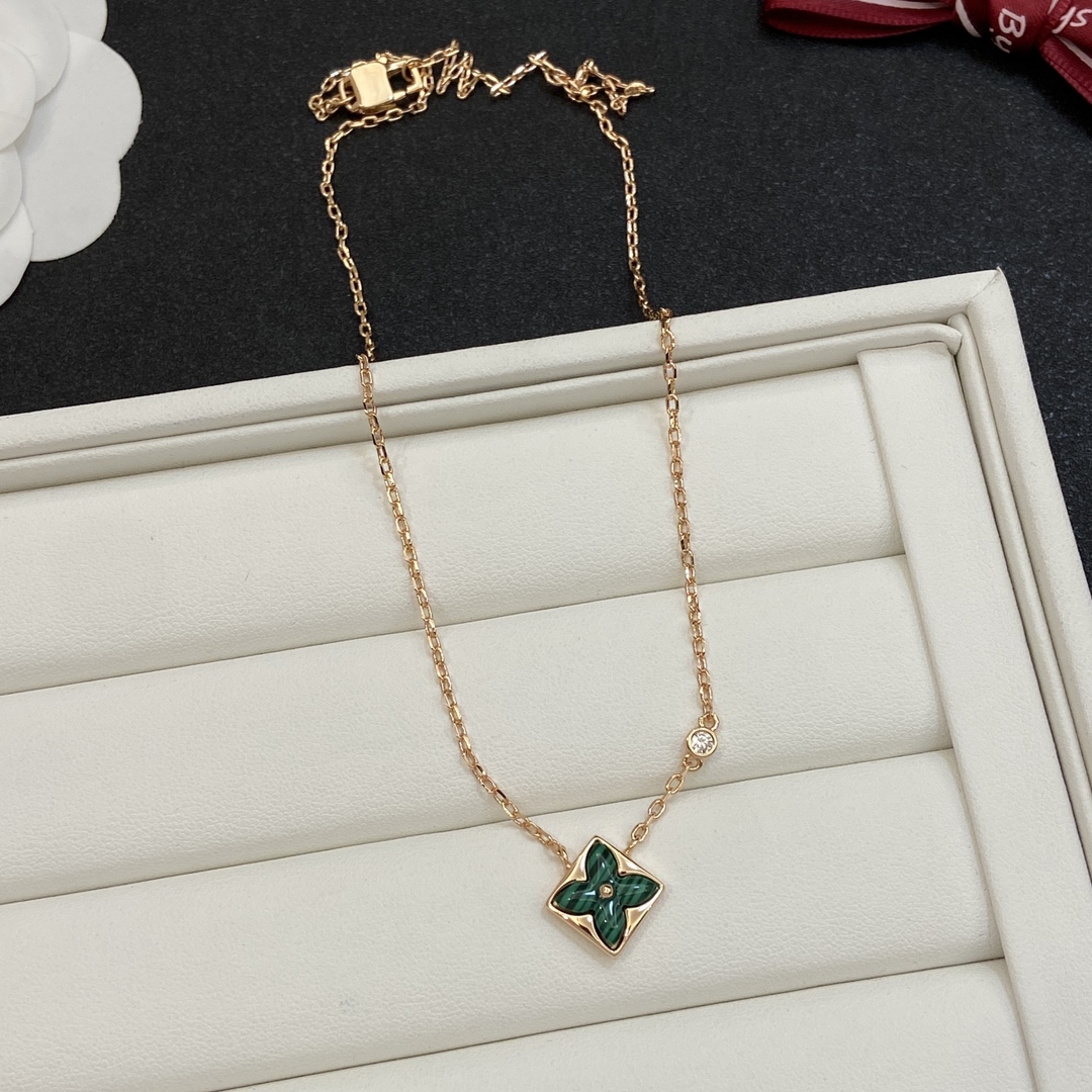 Can I buy replica
 Louis Vuitton Jewelry Necklaces & Pendants Wholesale 2023 Replica