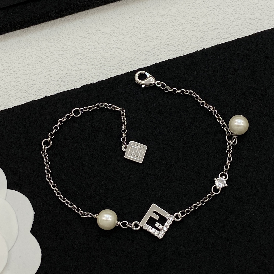 Fendi Haute Couture Haute Couture Fine Jewelry Necklace Bracelet Ring 4