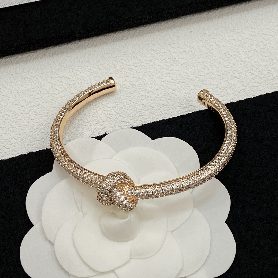 Celine Haute Couture Haute Couture Fine Jewelry Necklace Bracelet Ring 3