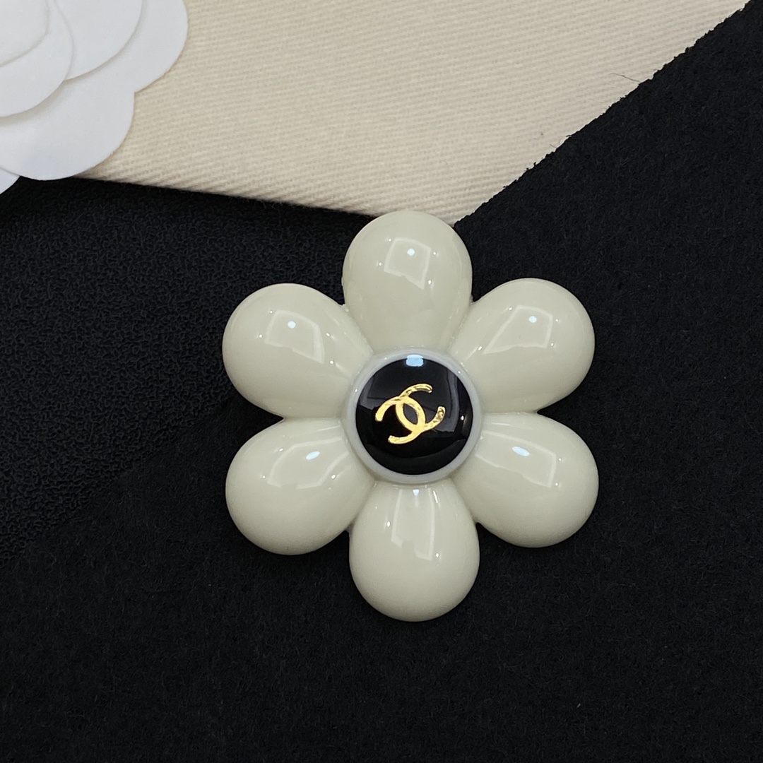 Chanel Haute Joaillerie Fine Jewelry Earrings Necklace Ring Ref.6A32DC03 2