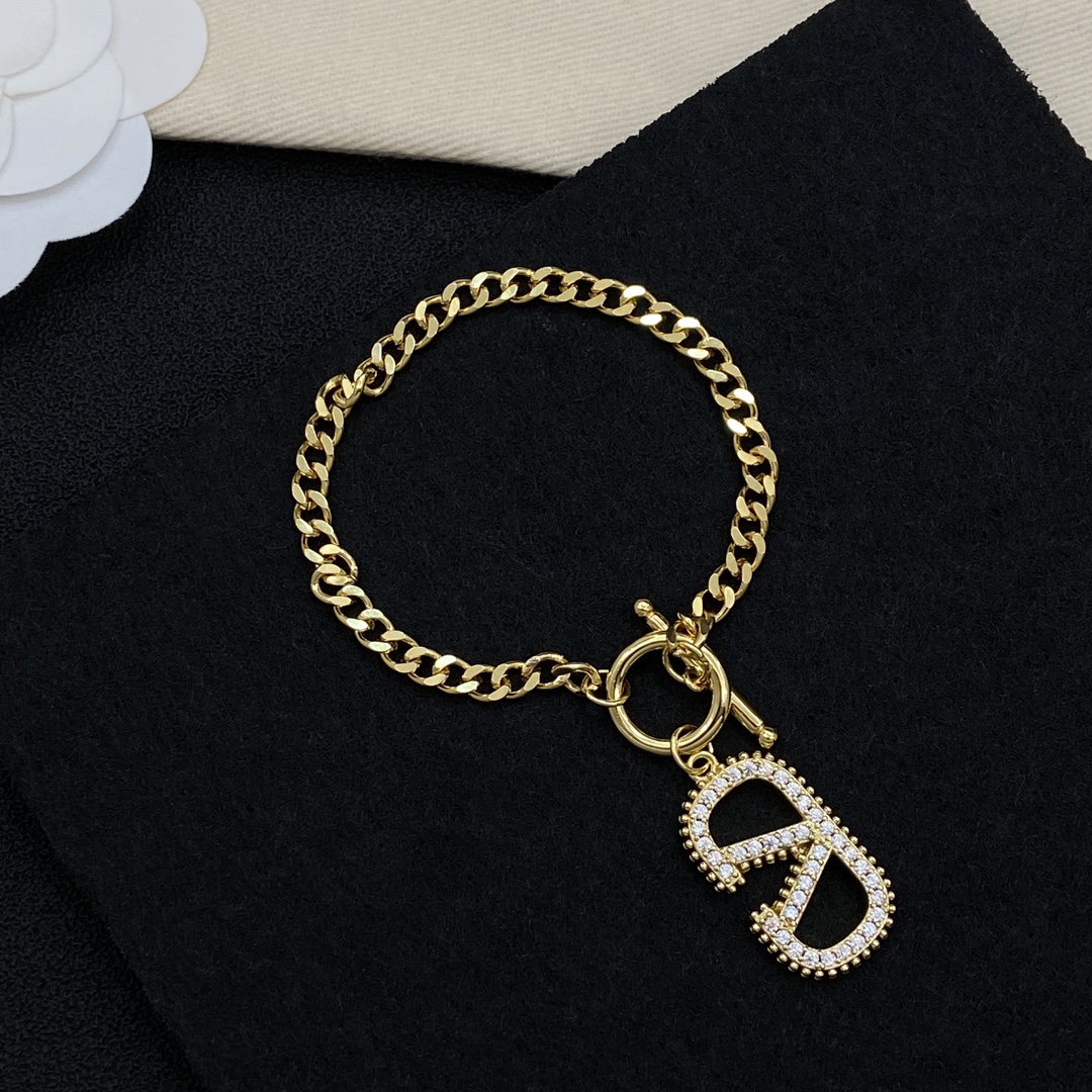 Valentino Haute Joaillerie Fine Jewelry Earrings Necklace Ring