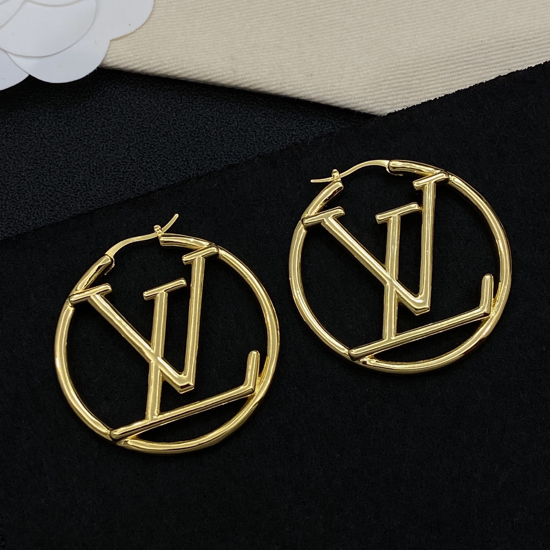 Louis Vuitton Haute Joaillerie Fine Jewelry Earrings Necklace Ring Ref 2
