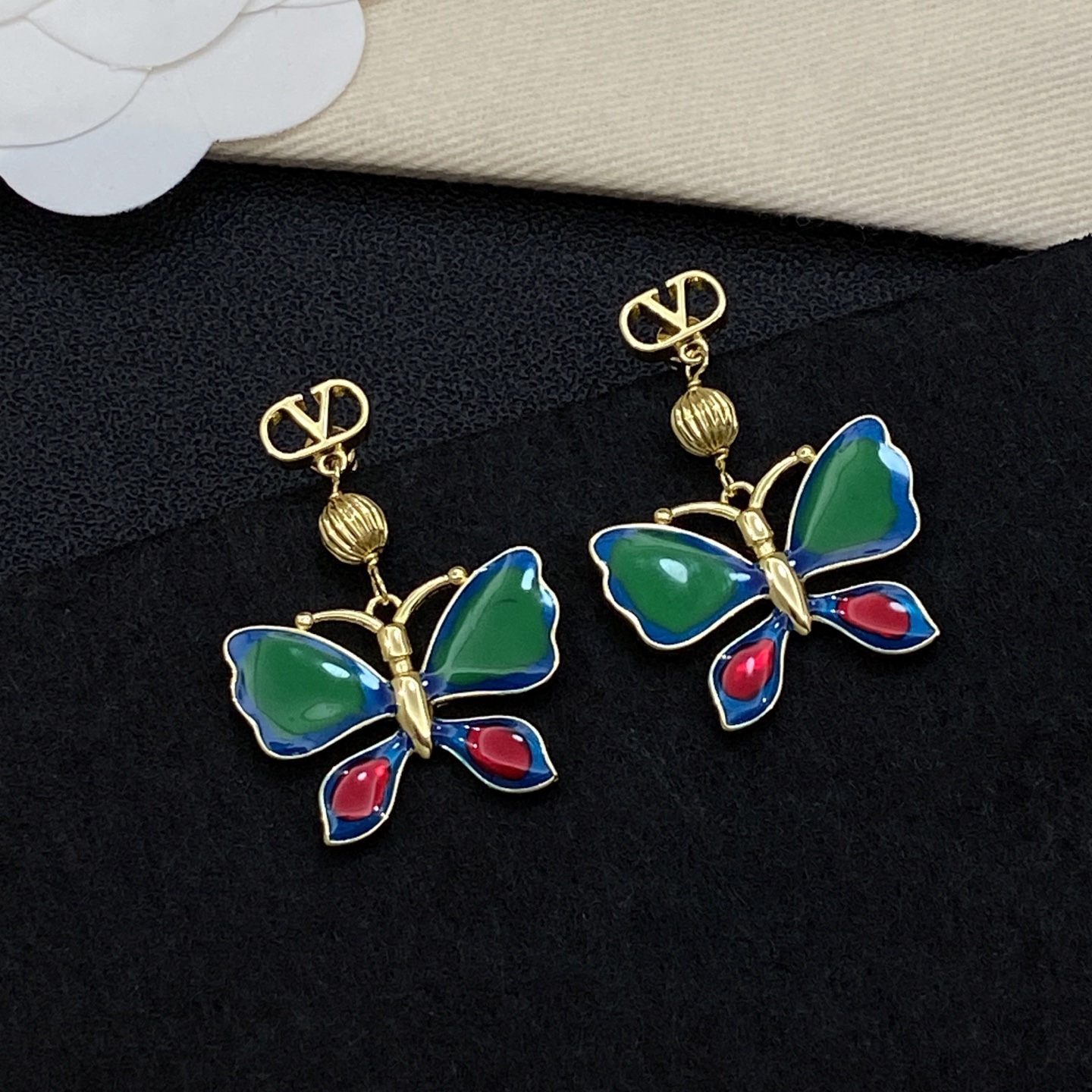 Valentino Haute Joaillerie Fine Jewelry Earrings Necklace Ring Ref