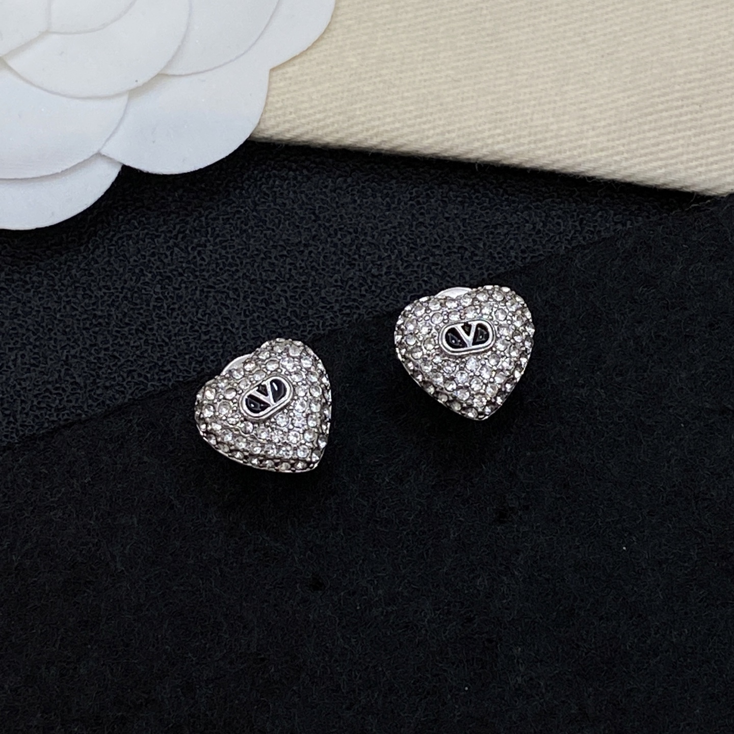 Valentino Haute Couture Haute Joaillerie Fine Jewelry Earrings Necklace 2