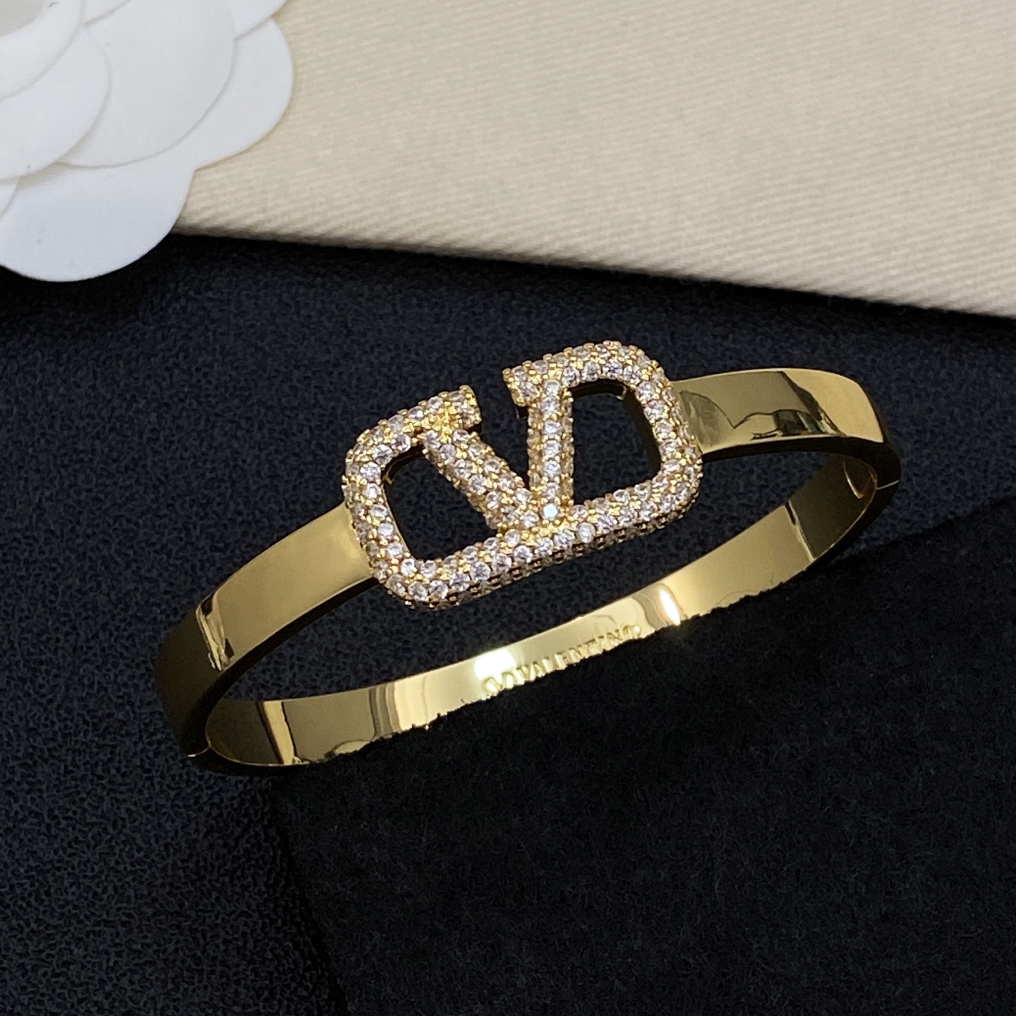 Valentino Haute Couture Haute Joaillerie Fine Jewelry Earrings Necklace