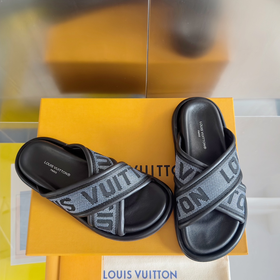 Louis Vuitton LV路易威登L家 驴牌 BLISS COMFORT系列 交叉 一字 厚底 刺绣 凉拖鞋