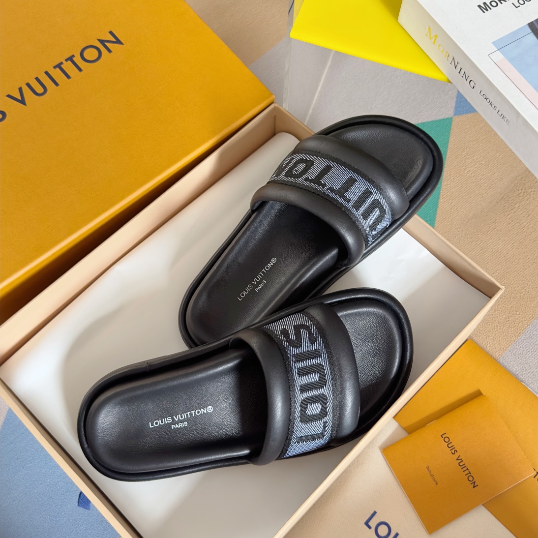Louis Vuitton LV路易威登L家 驴牌 BLISS COMFORT系列 交叉 一字 厚底 刺绣 凉拖鞋