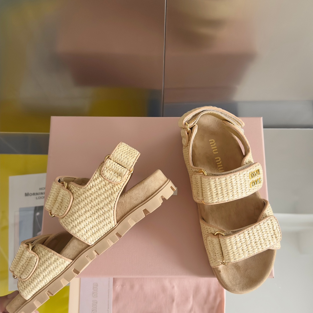 Miu Miu MiuMiu缪缪 Matelassé Nappa系列 厚底 魔术贴 沙滩 凉鞋 半拖鞋
