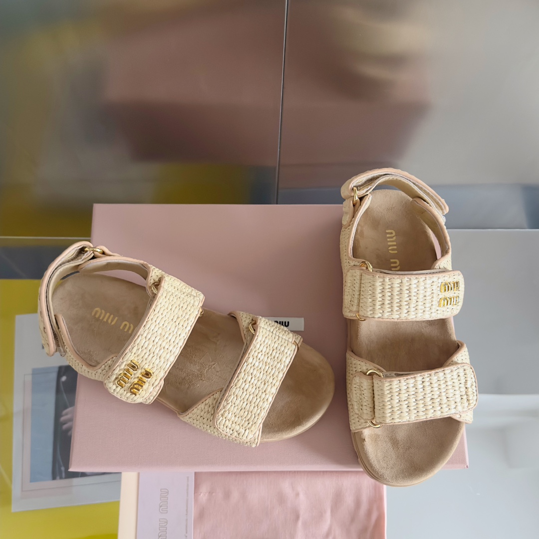Miu Miu MiuMiu缪缪 Matelassé Nappa系列 厚底 魔术贴 沙滩 凉鞋 半拖鞋
