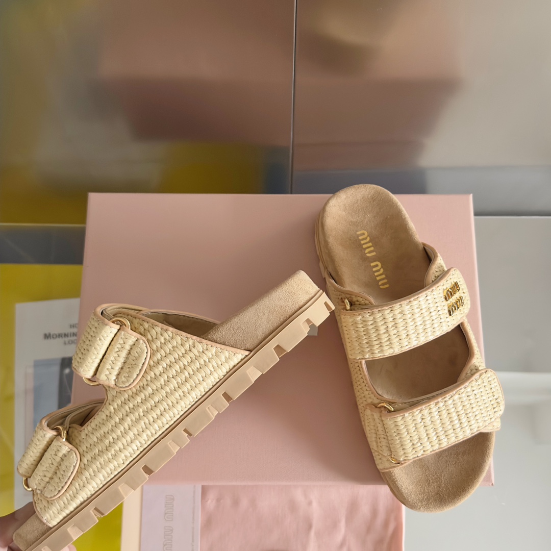 Miu Miu MiuMiu缪缪 Matelassé Nappa系列 厚底 魔术贴 沙滩 凉鞋 半拖鞋