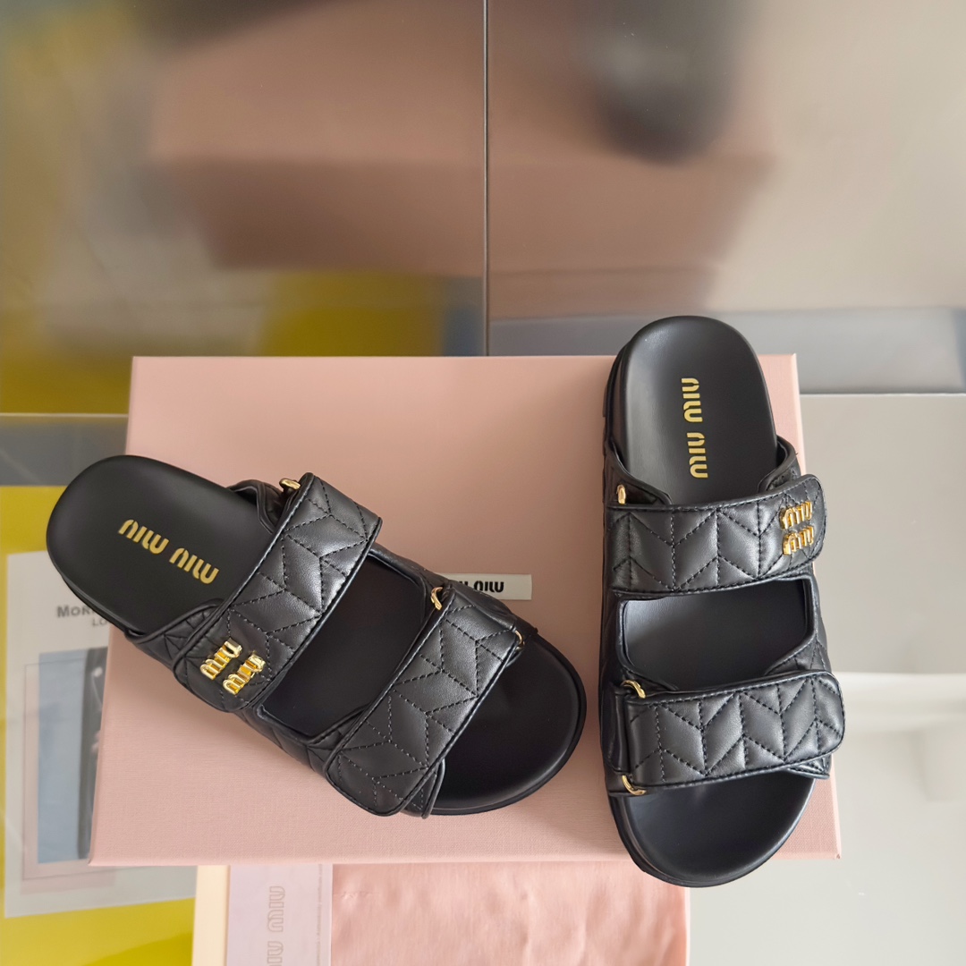Miu Miu MiuMiu缪缪 Matelassé Nappa系列 厚底 魔术贴 沙滩 凉鞋 半拖鞋