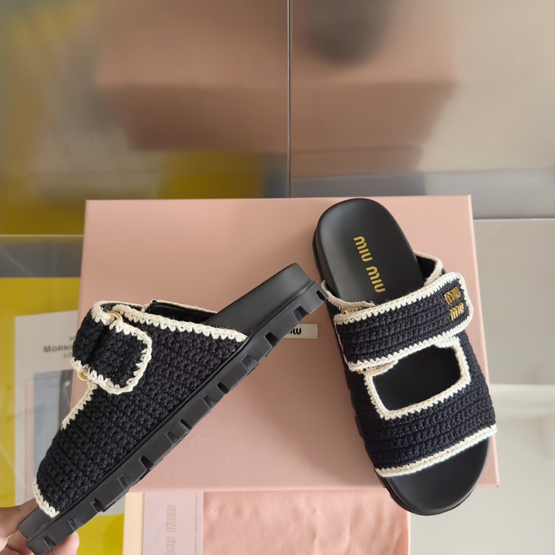 Miu Miu MiuMiu缪缪 Matelassé Nappa系列 厚底 魔术贴 沙滩 凉鞋 半拖鞋