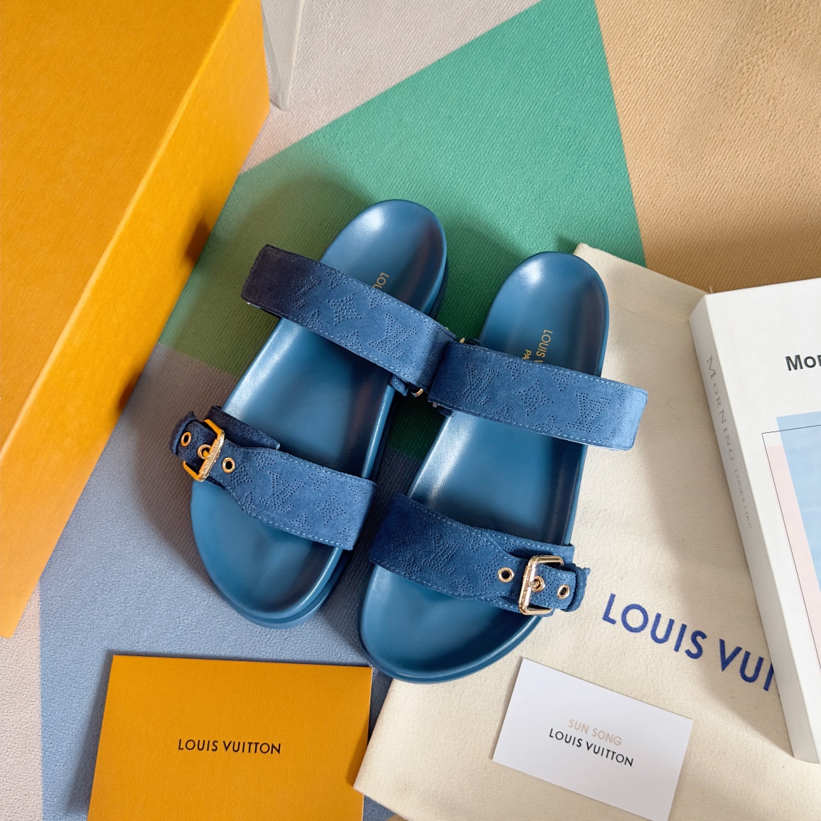 Louis Vuitton LV路易威登L家驴牌BOM DIA COMFORT系列 魔术贴 牛仔布 老花 凉鞋 平底凉拖鞋