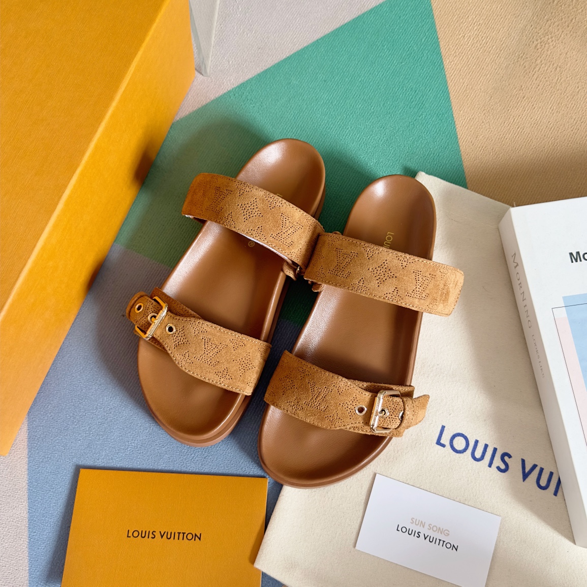 Louis Vuitton LV路易威登L家驴牌BOM DIA COMFORT系列 魔术贴 牛仔布 老花 凉鞋 平底凉拖鞋