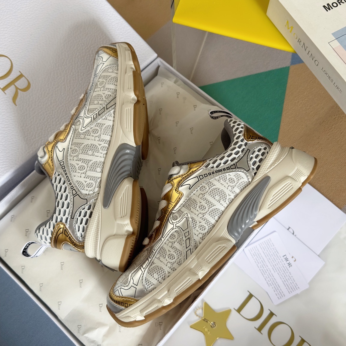 顶级版本:女款
Dior迪奥Chrono系列 休闲 运动鞋 老爹鞋
原版购入开发 做货 这款 Dior