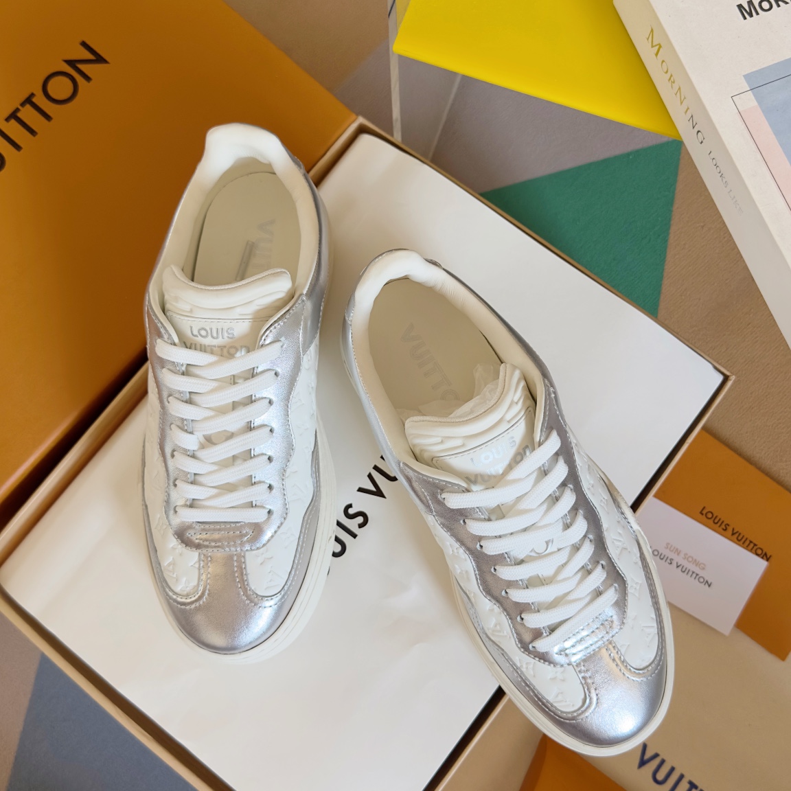 Louis Vuitton Zapatos Zapatillas de monopatín Zapatillas deportivas Blanco Empalme Mujeres Cuero de vaca Pu Caucho Piel oveja Tpu Casual