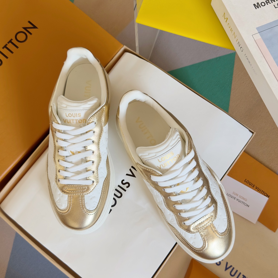 Louis Vuitton Zapatos Zapatillas de monopatín Zapatillas deportivas Blanco Empalme Mujeres Cuero de vaca Pu Caucho Piel oveja Tpu Casual