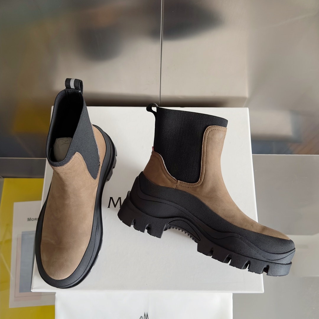 Moncler Hevea Chelsea Boots: Stylish Couples’ Favorite with Original Design - 图片 3