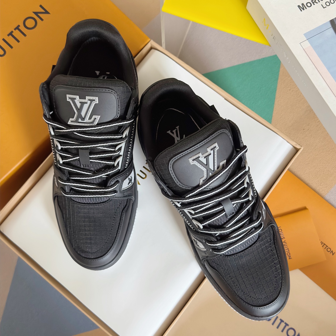 NO:168298,Top version of men's LV TARINE Louis Vuitton Donkey Brand L Home Couple Model Casual Sports Shoes Skateboard Shoes Original Purchase and Development Made Production This model LV Trainer Sports Shoes use grained cowhide leather to interpret the inspiration of retro basketball shoes, and then express the identity of the LV Colormania series in bright colors. The upper LV letters and outsoles Monogram flowers and other rubber logos perfect the overall delivery counter exquisite packaging Fabric: Original custom imported top layer cowhide Inner: Original custom breathable net Outsole: Original open mold-proof TPU combination sole Thickness: 3CM Size: Men's 38-46, casual shoes/sports shoes, louis vuitton, louis vuitton, louis vuitton, louis vuitton, louis vuitton, louis vuitton, louis vuitton, louis vuitton, louis  vuitton,sneakers,cowhide19860909顶级版本男款 LV TARINE路易威登 驴牌 L家 情侣款 休闲 运动鞋 滑板鞋 原版购入开发 做货 本款 LV Trainer 运动鞋选用粒面牛皮革演绎复古篮球鞋的灵感启发,再以明丽色调道出 LV Colormania 系列身份.鞋面 LV 字母和外底 Monogram 花卉等橡胶标识完善整体 配送专柜精美包装 面料: 原版定制进口头层牛皮 内里: 原版定制透气网里 大底: 原版开模防滑TPU组合大底 底厚: 3CM Size: 男款38-46,休闲鞋/运动鞋,louis vuitton,louis vuitton,louis vuitton,louis vuitton,sneakers,cowhide,Women's Shoes