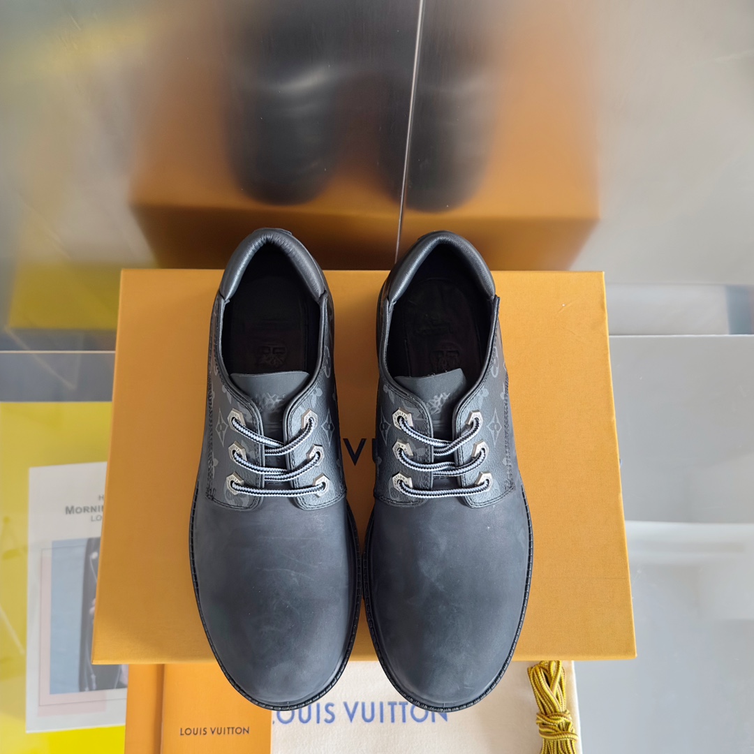 LV x Timberland Collaboration: Men’s Ankle Boots with Monogram Details - 图片 7