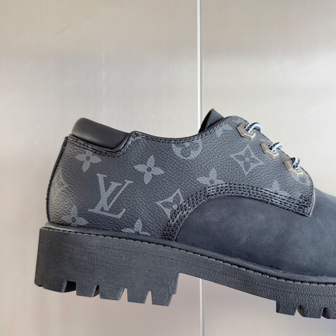 LV x Timberland Collaboration: Men’s Ankle Boots with Monogram Details - 图片 8