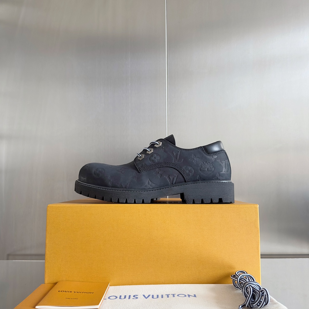 LV x Timberland Collaboration: Monogram Leather Ankle Boots for Men - 图片 5