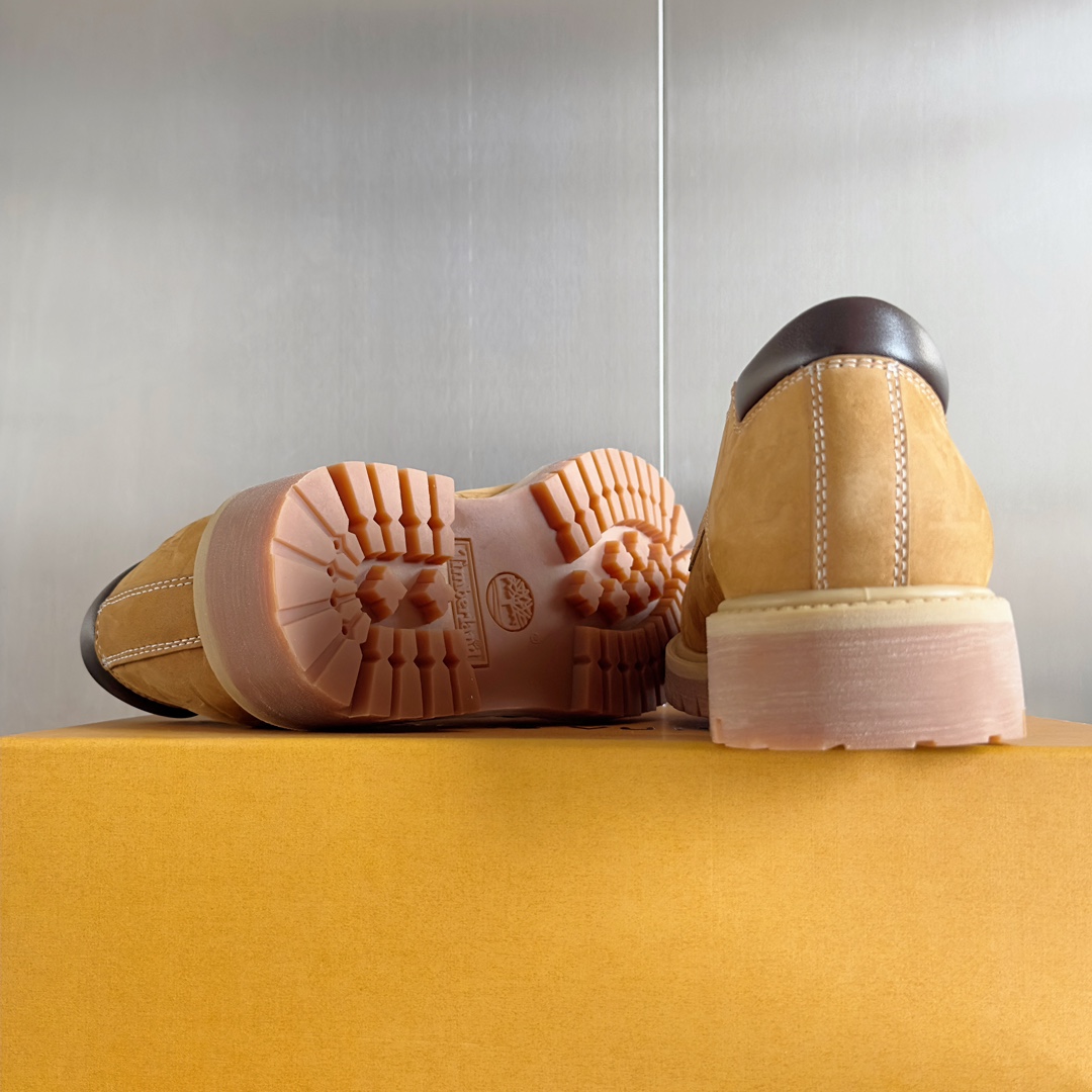 LV x Timberland Collaboration: Monogram Leather Ankle Boots for Men - 图片 9