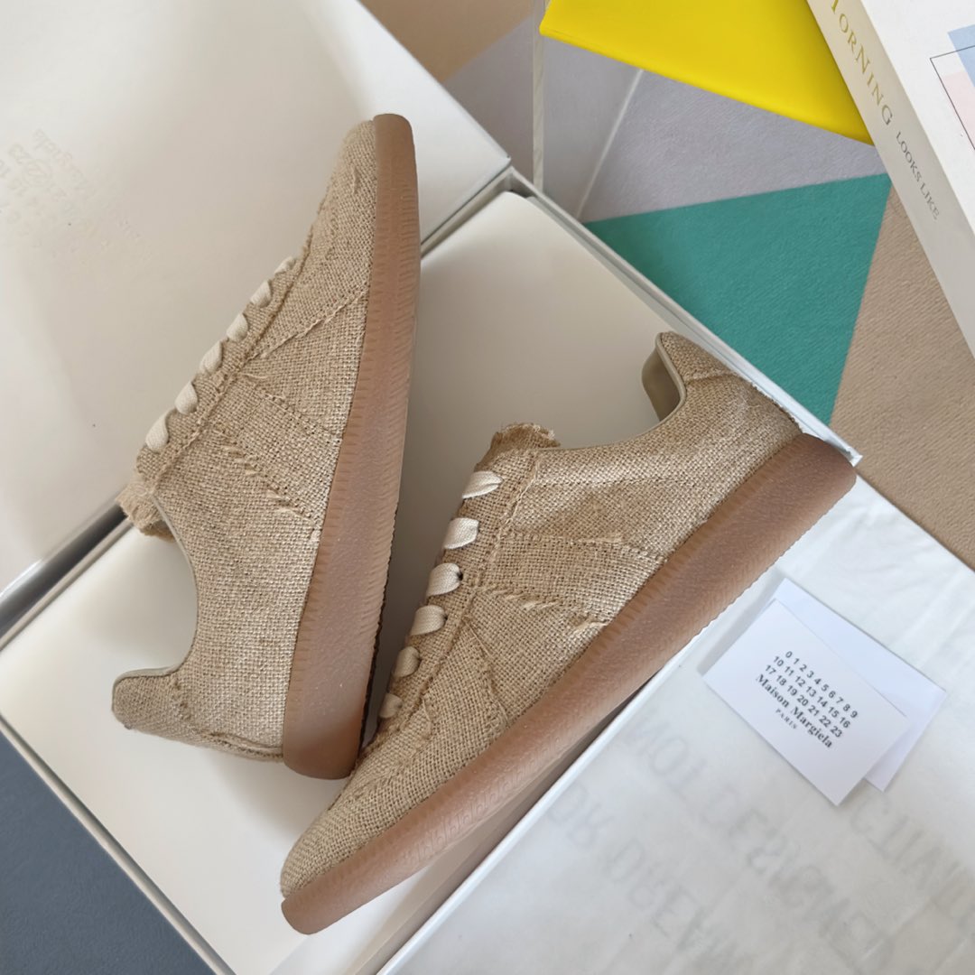 Maison Margiela MM6 Beige Sneakers Couple Casual Shoes 7 i1735640929013 6929 0 5